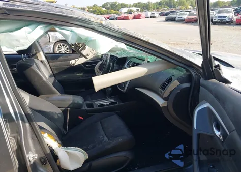 2016 Nissan Altima 2.5 Sr z USA, uszkodzony, nr VIN 1N4AL3AP6GC266761